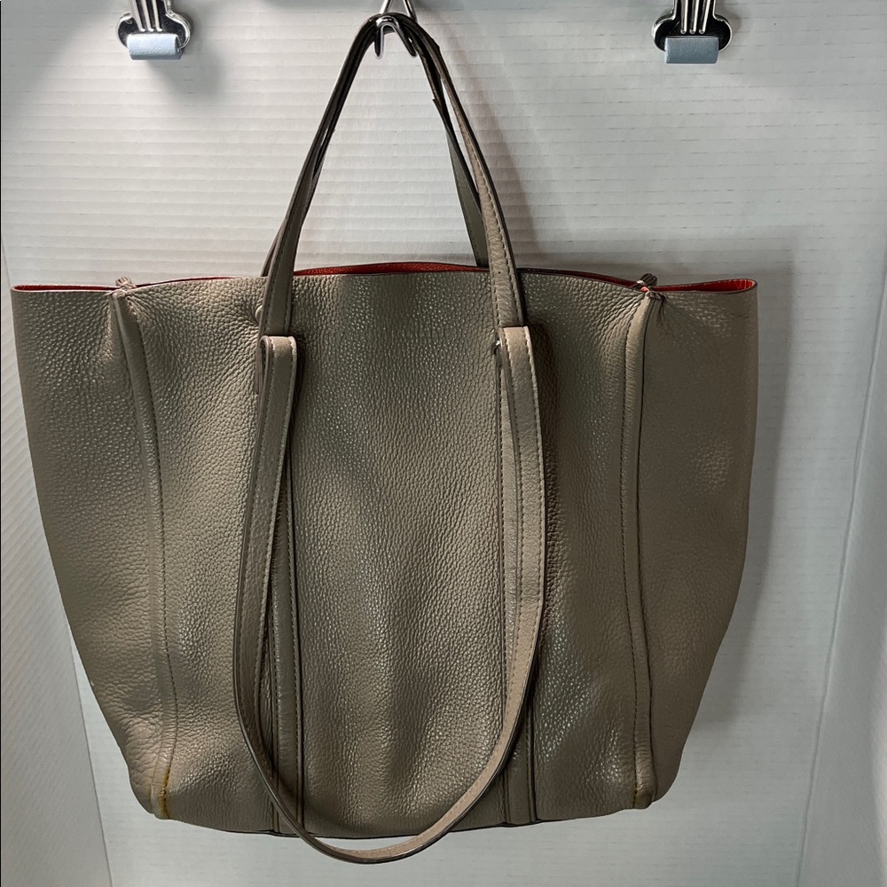 Marc Jacobs Taupe Tote Bag - Picture 2 of 14